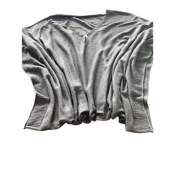 Modern  Women Winter Knitted Poncho - Picture 4 of 5